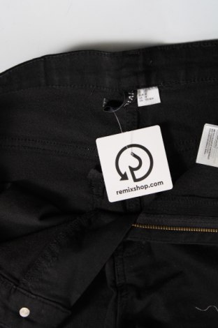 Pantaloni scurți de femei H&M Divided, Mărime L, Culoare Negru, Preț 48,47 Lei
