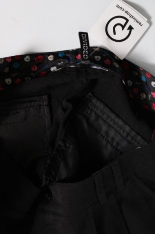 Дамски къс панталон H&M Divided, Размер M, Цвят Черен, Цена 20,76 лв.