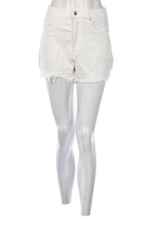 Γυναικείο κοντό παντελόνι H&M Divided, Μέγεθος S, Χρώμα Λευκό, Τιμή 4,70 €