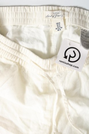 Дамски къс панталон H&M L.O.G.G., Размер M, Цвят Бял, Цена 19,00 лв.