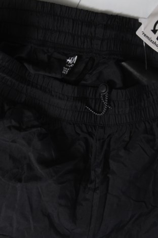 Damen Shorts H&M Sport, Größe M, Farbe Schwarz, Preis 13,22 €