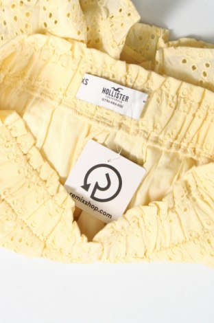 Γυναικείο κοντό παντελόνι Hollister, Μέγεθος XS, Χρώμα Κίτρινο, Τιμή 9,53 €