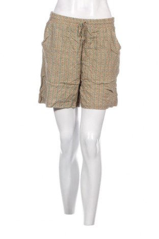 Дамски къс панталон Liberty, Размер M, Цвят Многоцветен, Цена 9,52 лв.
