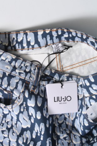 Γυναικείο κοντό παντελόνι Liu Jo, Μέγεθος M, Χρώμα Μπλέ, Τιμή 75,26 €