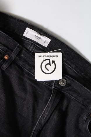 Pantaloni scurți de femei Mango, Mărime XXL, Culoare Gri, Preț 45,92 Lei