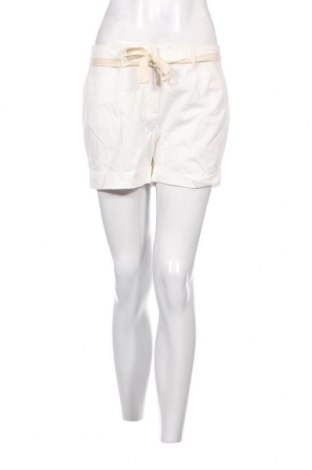 Дамски къс панталон Mango, Размер M, Цвят Бял, Цена 20,70 лв.