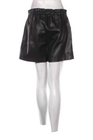 Дамски къс панталон Molly Bracken, Размер L, Цвят Черен, Цена 16,17 лв.