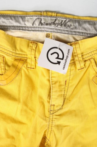 Pantaloni scurți de femei Murphy & Nye, Mărime S, Culoare Galben, Preț 223,68 Lei