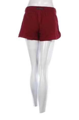 Γυναικείο κοντό παντελόνι Muscle Republic, Μέγεθος M, Χρώμα Κόκκινο, Τιμή 4,33 €