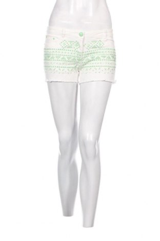 Γυναικείο κοντό παντελόνι Mystery Jane, Μέγεθος S, Χρώμα Λευκό, Τιμή 5,29 €