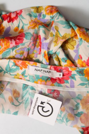 Дамски къс панталон Naf Naf, Размер L, Цвят Многоцветен, Цена 23,10 лв.