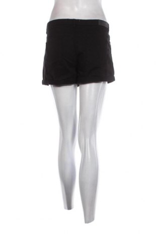 Pantaloni scurți de femei Naf Naf, Mărime XL, Culoare Negru, Preț 43,06 Lei
