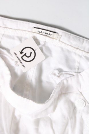 Pantaloni scurți de femei Naf Naf, Mărime L, Culoare Alb, Preț 77,24 Lei