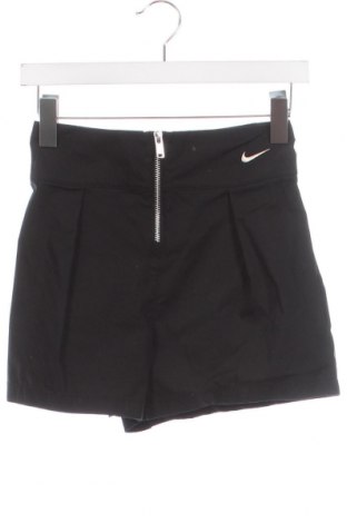 Pantaloni scurți de femei Nike, Mărime XS, Culoare Negru, Preț 253,29 Lei