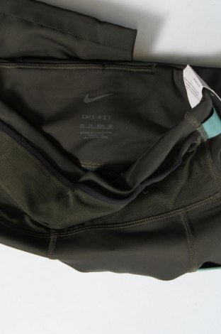 Γυναικείο κοντό παντελόνι Nike, Μέγεθος XS, Χρώμα Πράσινο, Τιμή 17,86 €