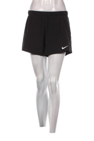 Γυναικείο κοντό παντελόνι Nike, Μέγεθος M, Χρώμα Μαύρο, Τιμή 12,62 €