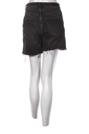 Дамски къс панталон ONLY, Размер S, Цвят Черен, Цена 19,55 лв.