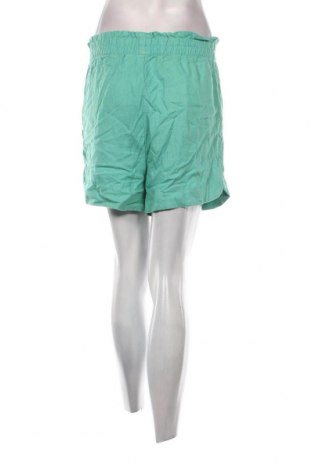 Дамски къс панталон ONLY, Размер S, Цвят Зелен, Цена 12,88 лв.