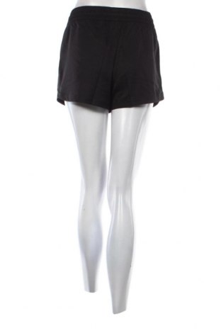 Γυναικείο κοντό παντελόνι PUMA, Μέγεθος M, Χρώμα Μαύρο, Τιμή 8,95 €