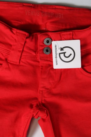 Dámské kraťasy  Pepe Jeans, Velikost M, Barva Červená, Cena  845,00 Kč