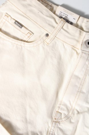 Дамски къс панталон Pepe Jeans, Размер M, Цвят Екрю, Цена 32,32 лв.