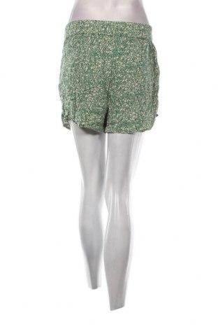 Γυναικείο κοντό παντελόνι Pieces, Μέγεθος S, Χρώμα Πράσινο, Τιμή 12,37 €