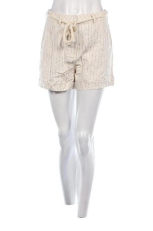 Γυναικείο κοντό παντελόνι Pieces, Μέγεθος M, Χρώμα Εκρού, Τιμή 4,70 €