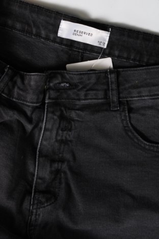 Γυναικείο κοντό παντελόνι Reserved, Μέγεθος M, Χρώμα Γκρί, Τιμή 5,48 €