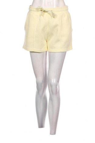 Дамски къс панталон Rosemunde, Размер S, Цвят Жълт, Цена 55,08 лв.