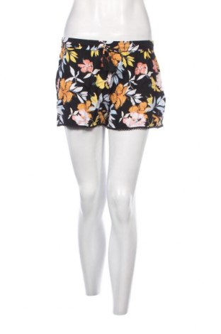 Γυναικείο κοντό παντελόνι Roxy, Μέγεθος S, Χρώμα Πολύχρωμο, Τιμή 8,33 €