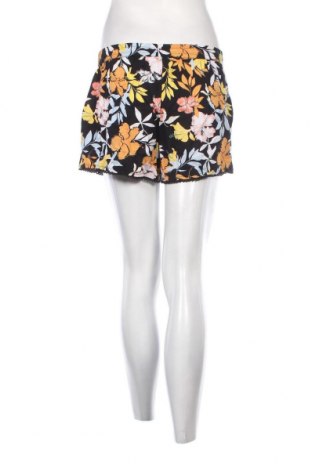 Дамски къс панталон Roxy, Размер S, Цвят Многоцветен, Цена 21,56 лв.