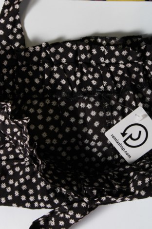 Pantaloni scurți de femei SHEIN, Mărime S, Culoare Negru, Preț 62,50 Lei