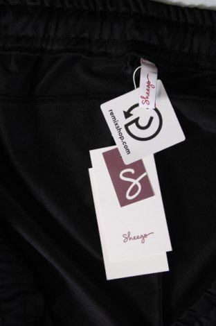 Дамски къс панталон Sheego, Размер 4XL, Цвят Черен, Цена 26,95 лв.