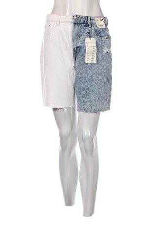 Damen Shorts Sinsay, Größe M, Farbe Mehrfarbig, Preis 12,03 €
