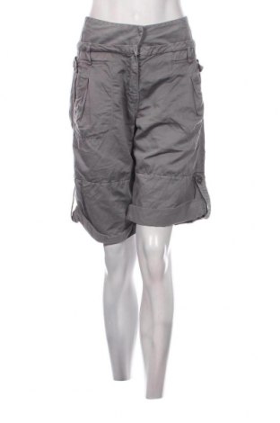 Дамски къс панталон Summum Woman, Размер S, Цвят Сив, Цена 40,00 лв.