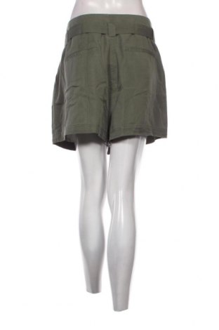 Damen Shorts Superdry, Größe XL, Farbe Grün, Preis € 39,69