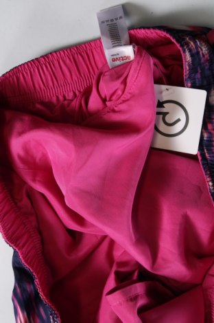 Дамски къс панталон TCM, Размер L, Цвят Многоцветен, Цена 6,27 лв.