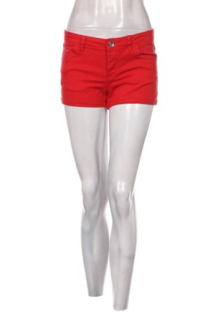Дамски къс панталон Terranova, Размер S, Цвят Червен, Цена 11,40 лв.