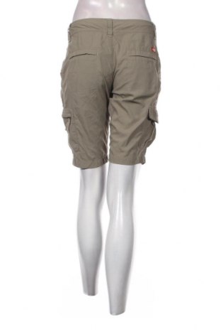 Pantaloni scurți de femei The North Face, Mărime S, Culoare Verde, Preț 122,00 Lei