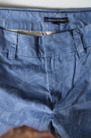 Дамски къс панталон Tommy Hilfiger, Размер S, Цвят Син, Цена 40,80 лв.