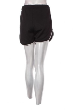 Дамски къс панталон Trendyol, Размер XL, Цвят Черен, Цена 17,00 лв.