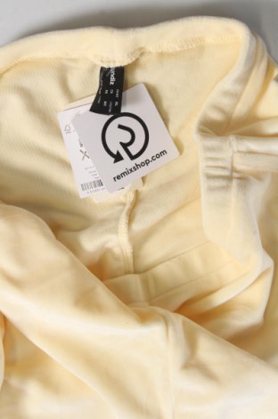 Damen Shorts Undiz, Größe XL, Farbe Gelb, Preis € 7,94