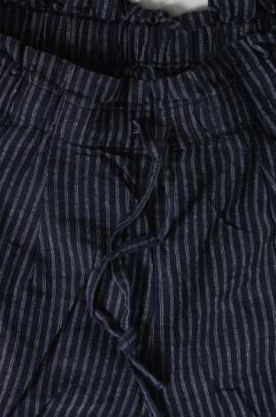 Γυναικείο κοντό παντελόνι Uniqlo, Μέγεθος M, Χρώμα Μπλέ, Τιμή 21,03 €