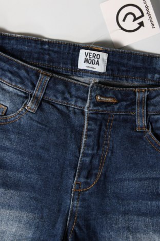 Дамски къс панталон Vero Moda, Размер S, Цвят Син, Цена 8,20 лв.