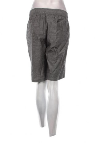 Дамски къс панталон Willard, Размер L, Цвят Сив, Цена 12,09 лв.