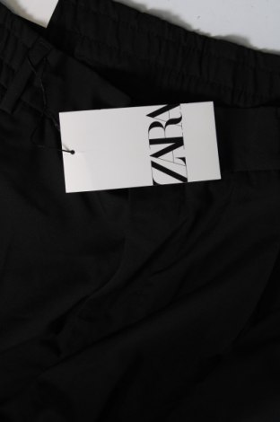 Pantaloni scurți de femei Zara, Mărime XL, Culoare Negru, Preț 68,09 Lei