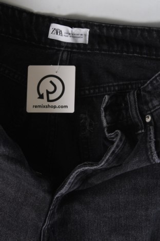 Pantaloni scurți de femei Zara, Mărime S, Culoare Negru, Preț 52,63 Lei