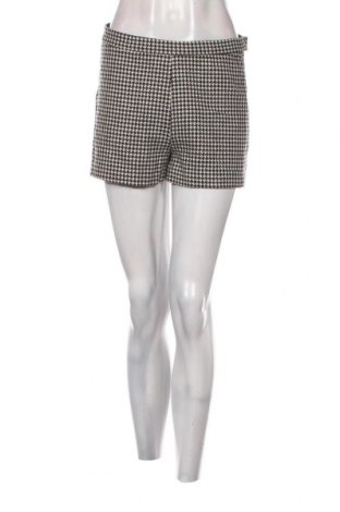Дамски къс панталон Zara Trafaluc, Размер M, Цвят Многоцветен, Цена 12,00 лв.