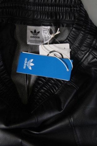Dámske kožené nohavice  Adidas, Veľkosť XS, Farba Čierna, Cena  20,10 €