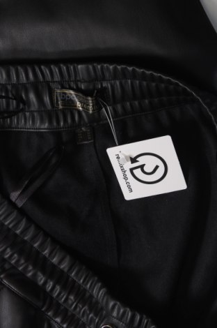 Γυναικείο παντελόνι δερμάτινο Bpc Bonprix Collection, Μέγεθος XXL, Χρώμα Μαύρο, Τιμή 10,76 €